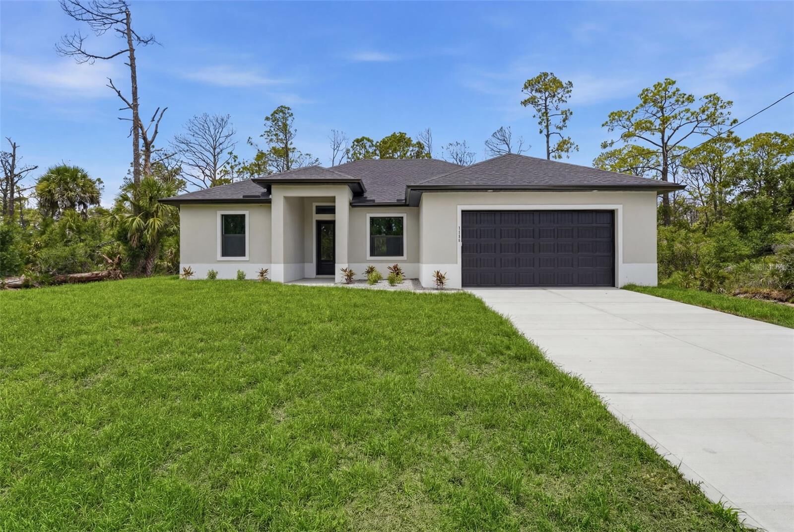 Property Photo:  1113 Sherwin Street  FL 33953 