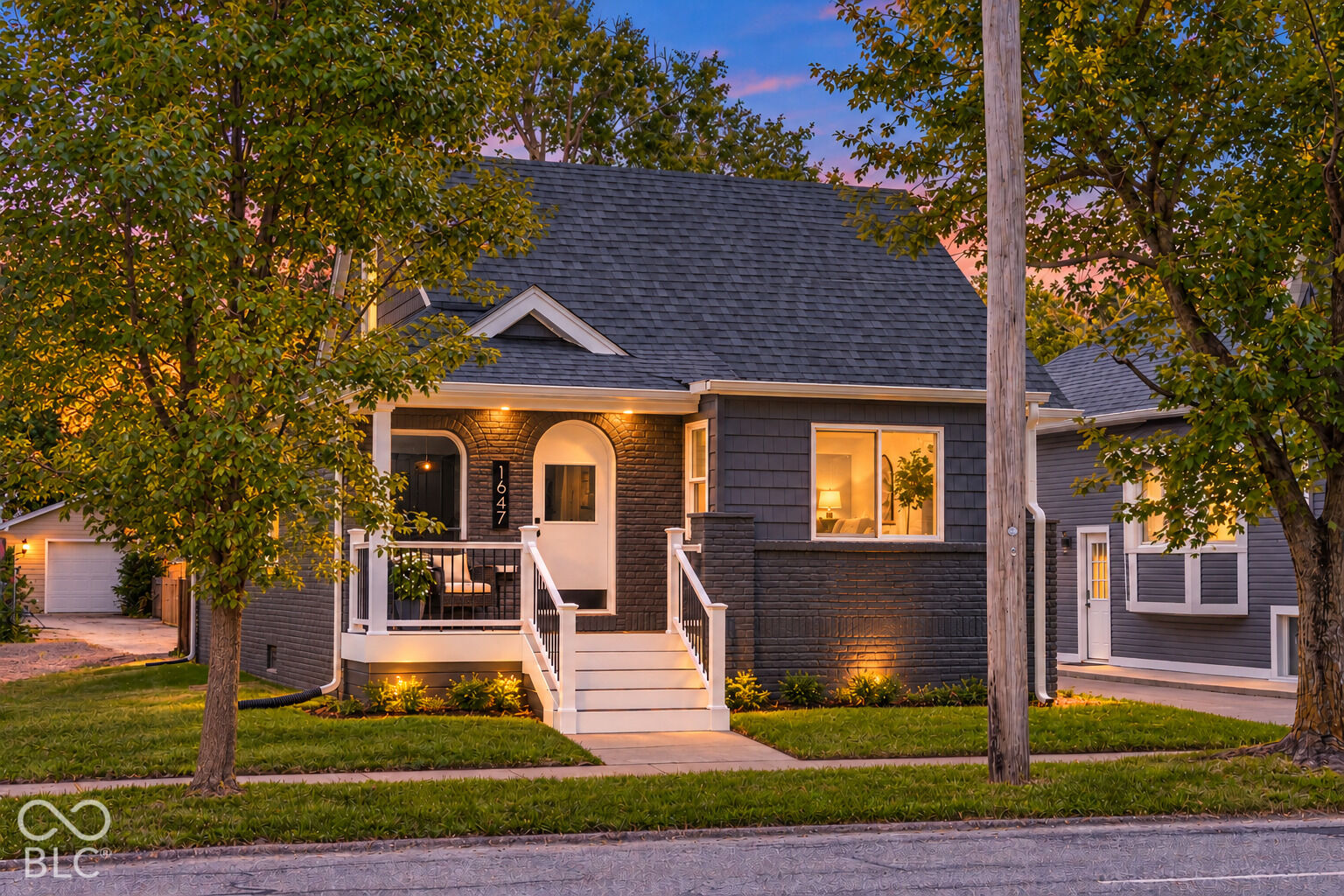 Property Photo:  1647 Washington Street  IN 47201 
