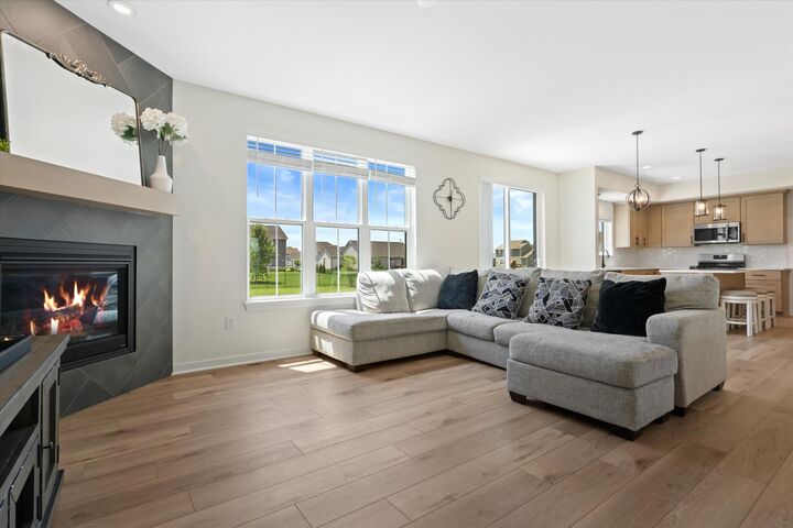 Property Photo:  629 Twin Creeks Dr  WI 53118 