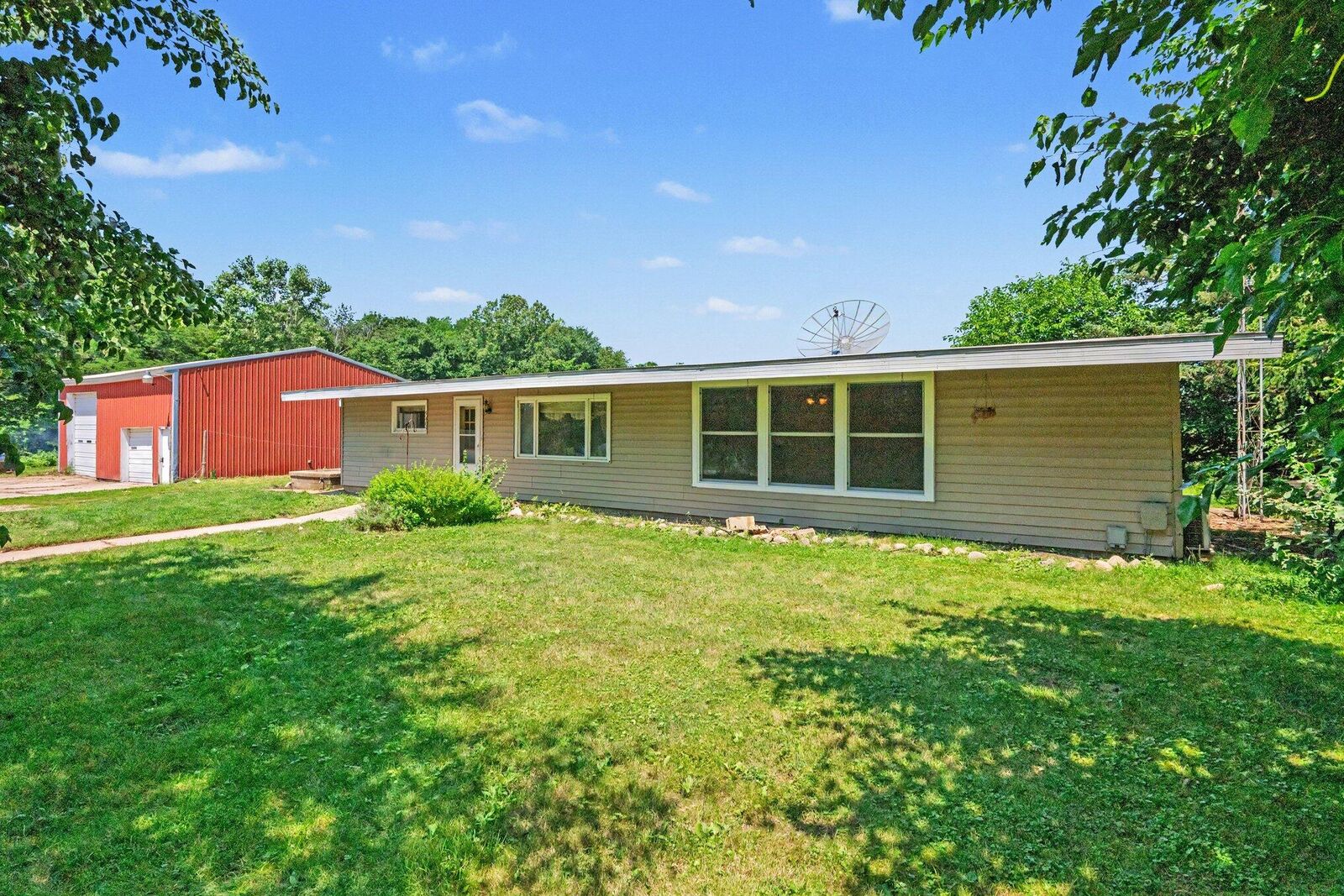 Property Photo: 5405 Hartman Road MI 49111