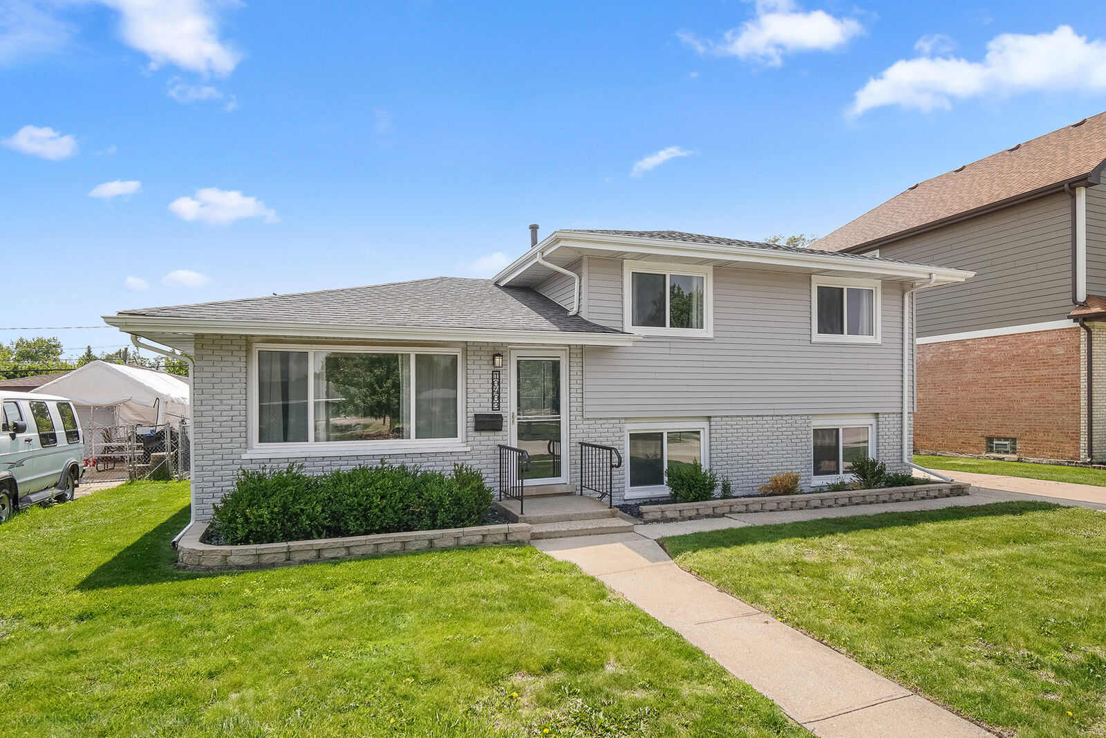 Property Photo: 10403 Barnard Drive IL 60415