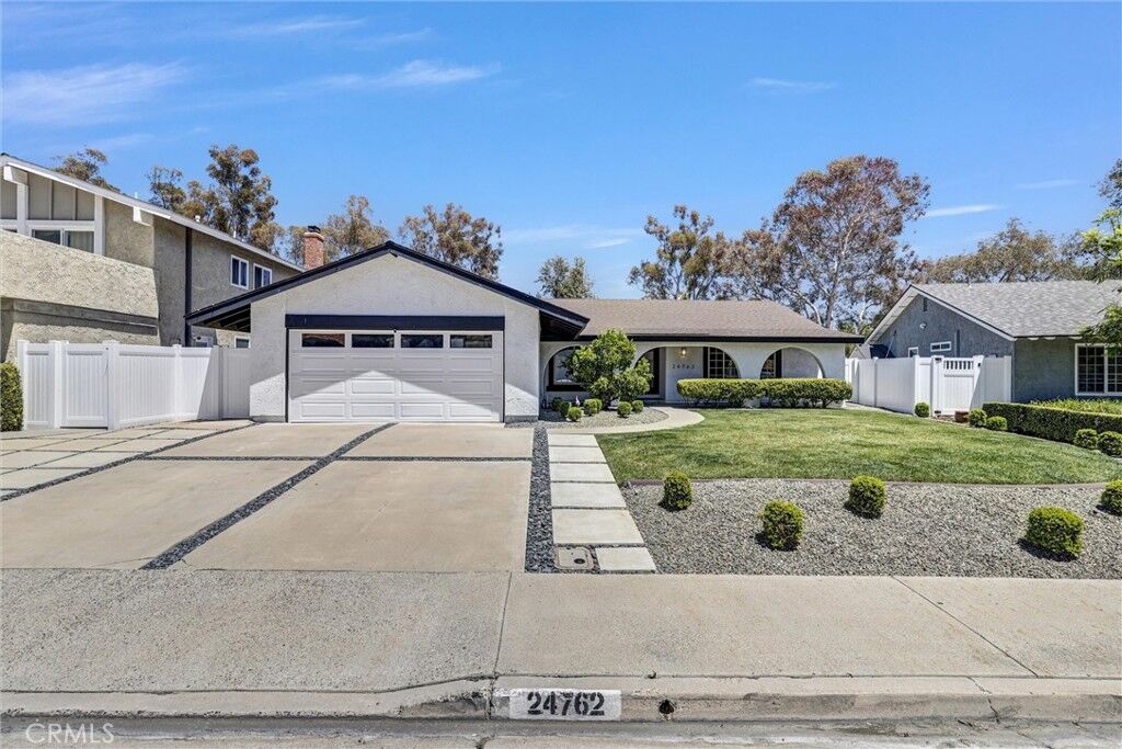 Property Photo: 24762 San Vincent Lane CA 92691