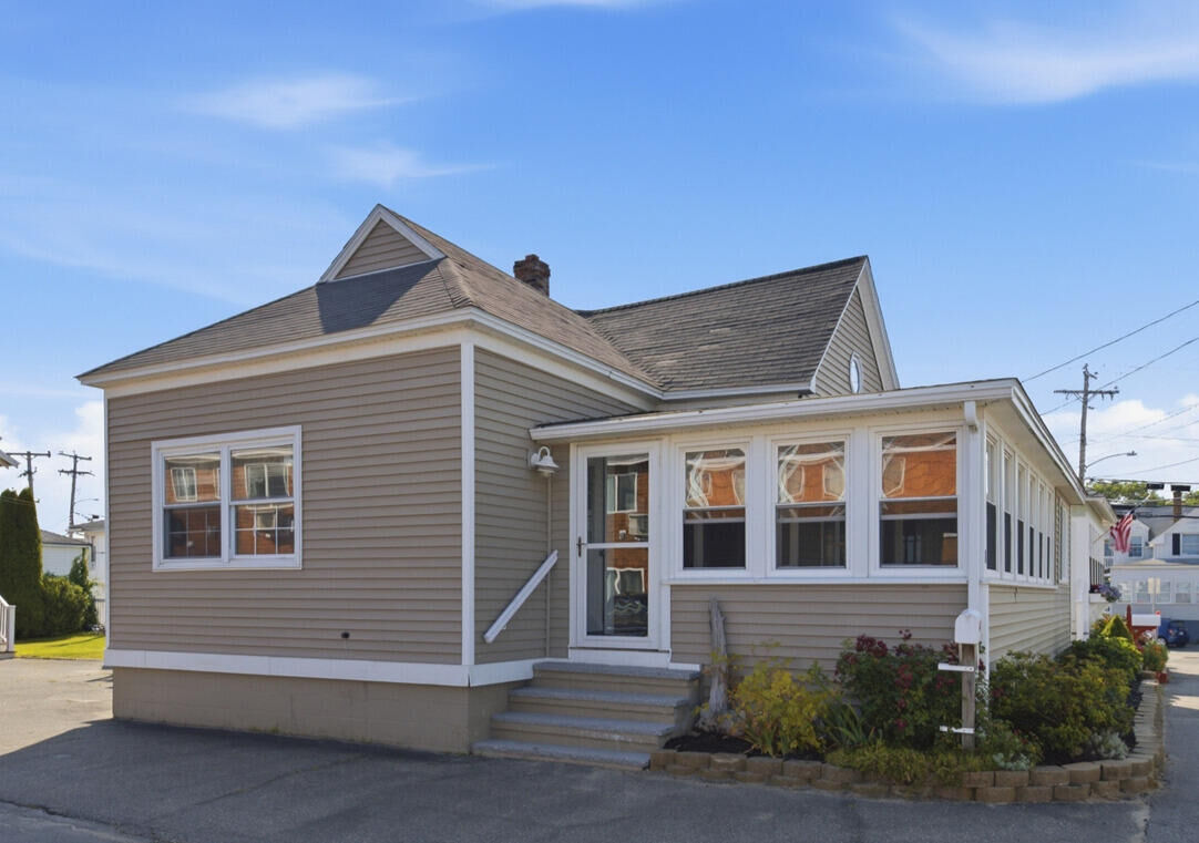 Property Photo:  5 Roussin Street  ME 04064 