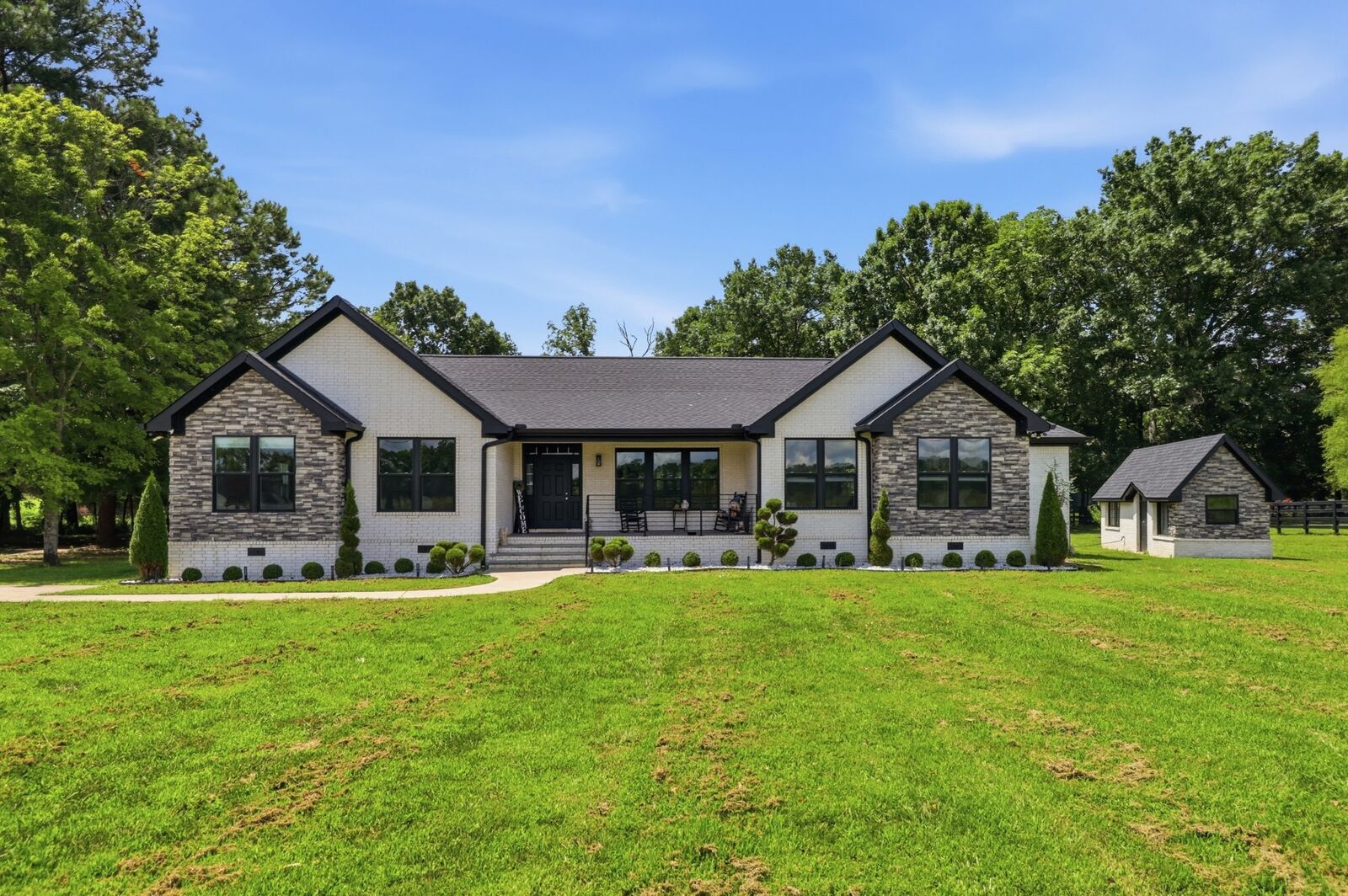 Property Photo: 309 Pickle Rd TN 37160