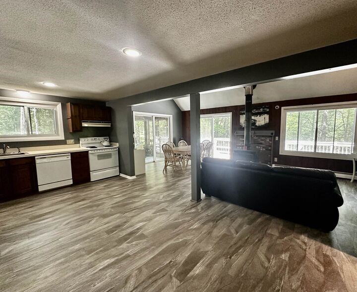 Property Photo: 9 Crestbrook Place NH 03284