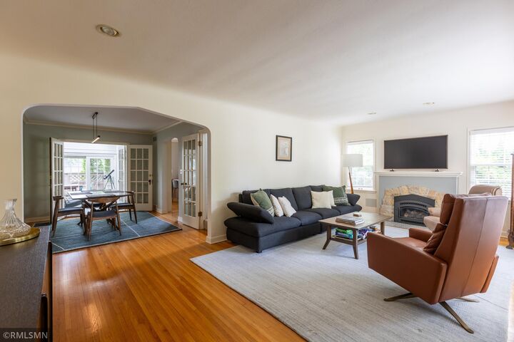 Property Photo: 581 Montrose Lane MN 55116