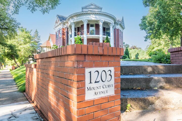 Property Photo: 1203 Mount Curve Avenue MN 55403