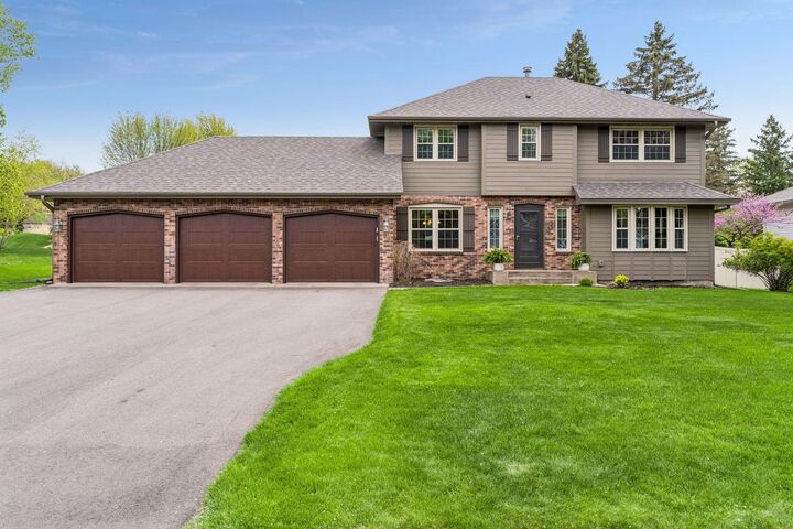 Property Photo: 900 Nina Court MN 55118