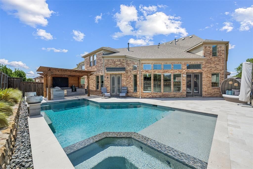 Property Photo:  2120 Hidalgo Lane  TX 75034 