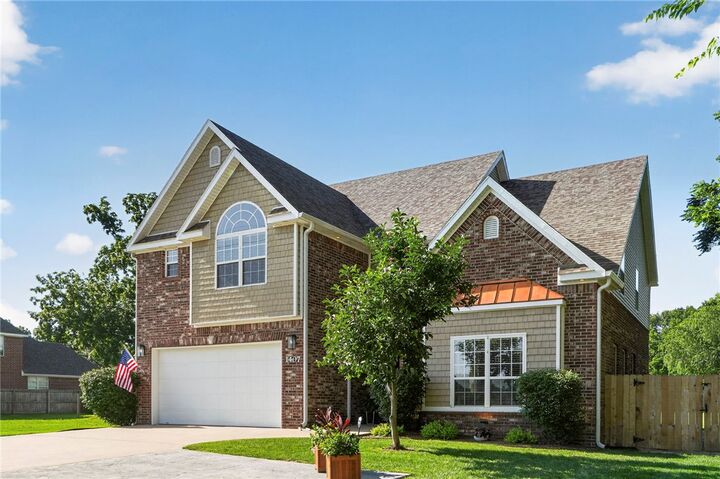 Property Photo:  1407 NW 3rd Street  AR 72712 
