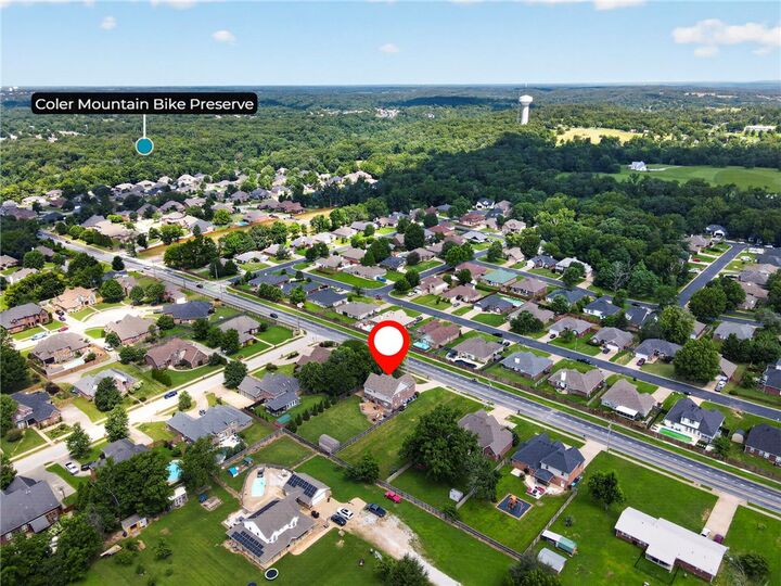 Property Photo:  1407 NW 3rd Street  AR 72712 