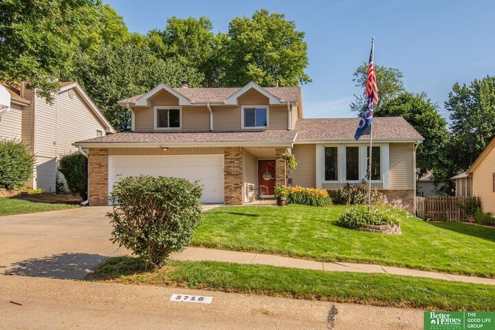 Property Photo: 3718 Burr Oak Drive NE 68123