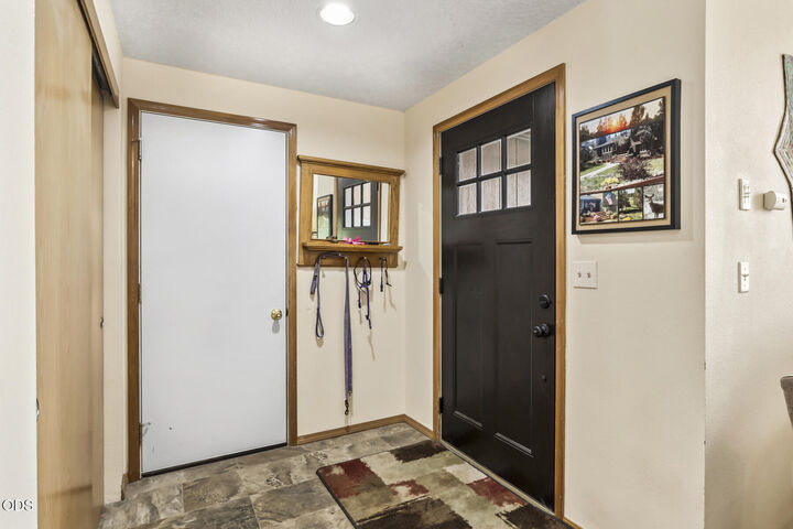 Property Photo:  3775 SW Ben Hogan Drive  OR 97756 