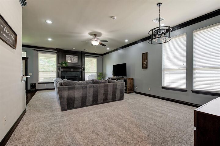 Property Photo: 6101 NW 153rd Street OK 73013