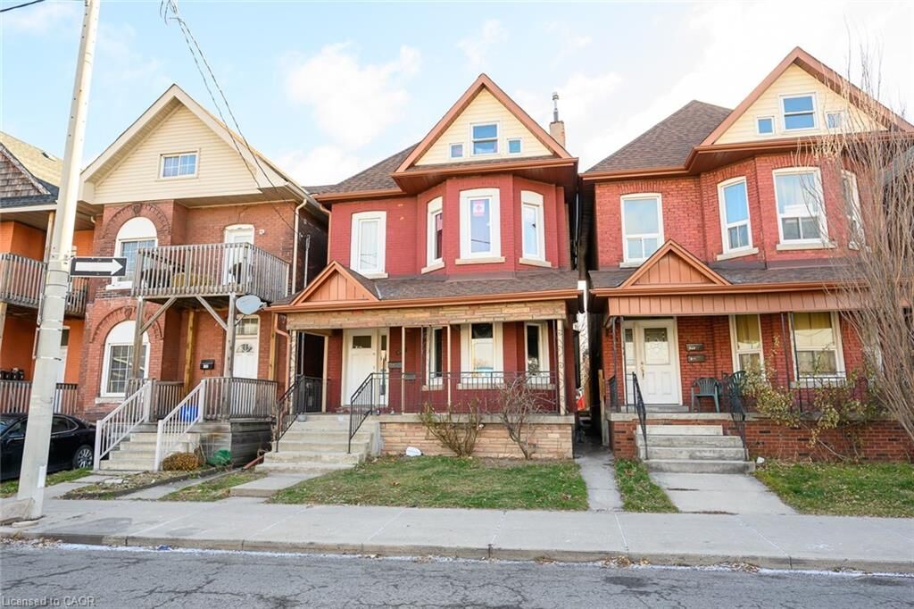 Property Photo:  188 Wellington Street N Main  ON L8L 5A5 