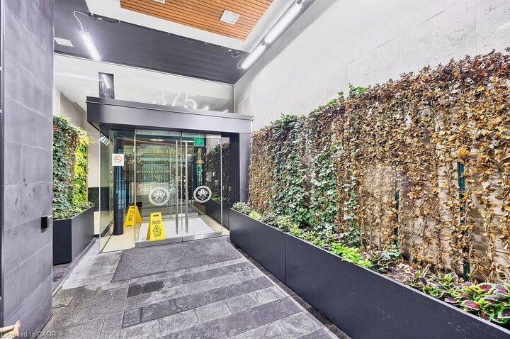 Property Photo:  375 King Street W 2907  ON M5V 1K5 