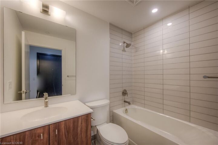 Property Photo: 15 Wellington Street S 609 ON N2G 0E4