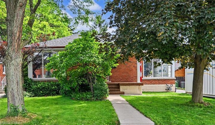 Property Photo: 56 Everton Place ON L8T 1G7