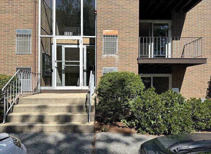 Property Photo: 1285 Lawrence St C1 MA 01852