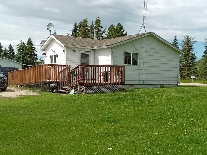 Property Photo: 19 1st Avenue SW AB T0G 1J0