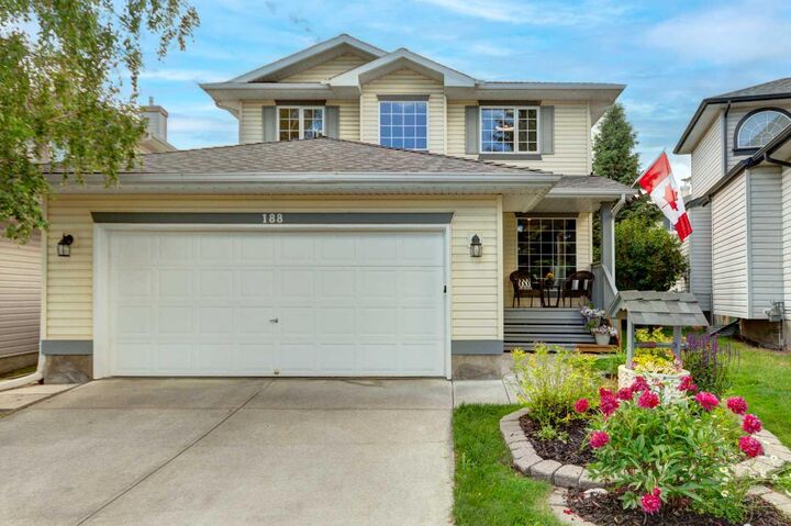 Property Photo: 188 Mt Selkirk Close SE AB T2Z 2R5