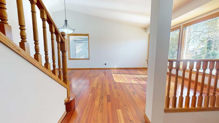 Property Photo:  60 Sunmeadows Court SE  AB T2X 3H5 