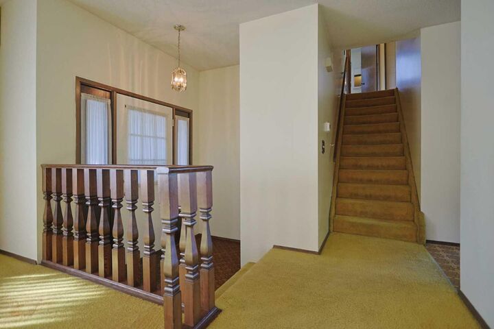 Property Photo: 6019 Dalcastle Crescent NW AB T3A 1R7
