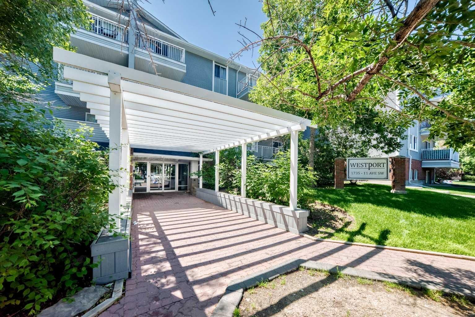 Property Photo:  1735 11 Avenue SW 204  AB T3C 3C9 