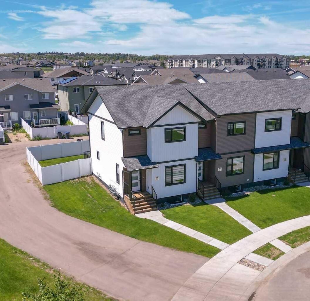 Property Photo: 56 Inglis Crescent AB T4S 0V3