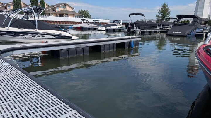 Property Photo: 5230 Lakeshore Drive 99-C-24 AB T4S 1Y9