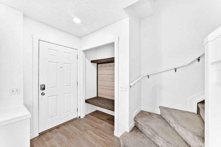 Property Photo:  294 Elgin View SE  AB T2Z 4N6 