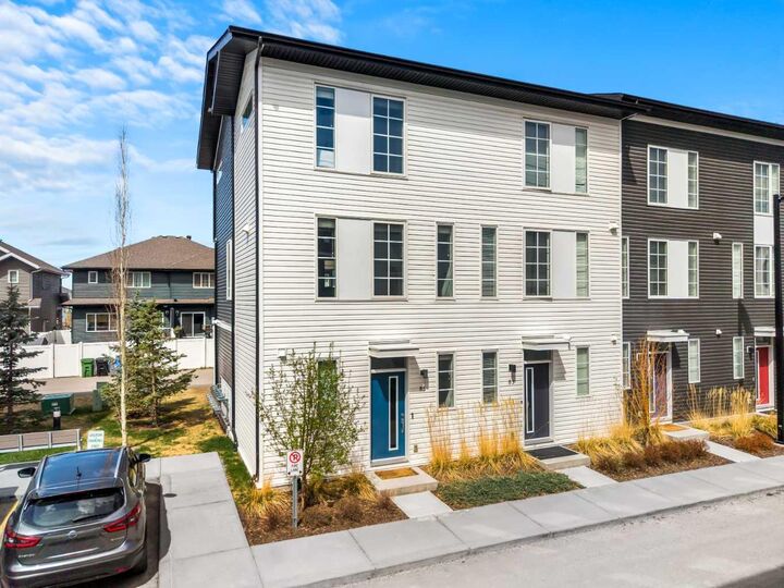 Property Photo:  85 Walgrove Common SE  AB T2X 4C2 