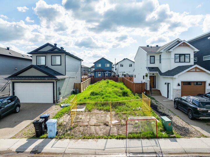 137 Aldergrove Avenue — photo 1
