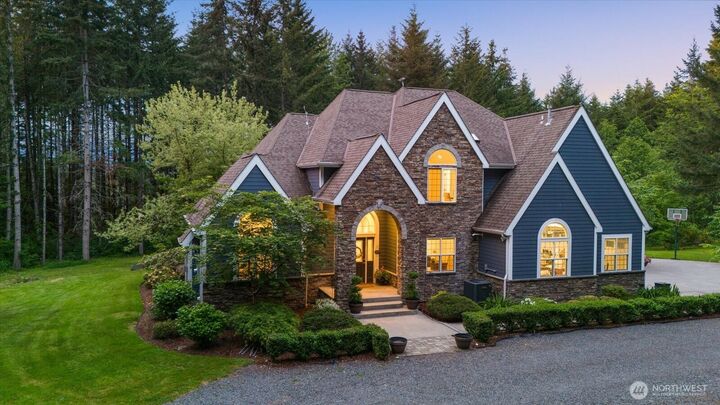 Property Photo:  18119  78th Street NE  WA 98252 