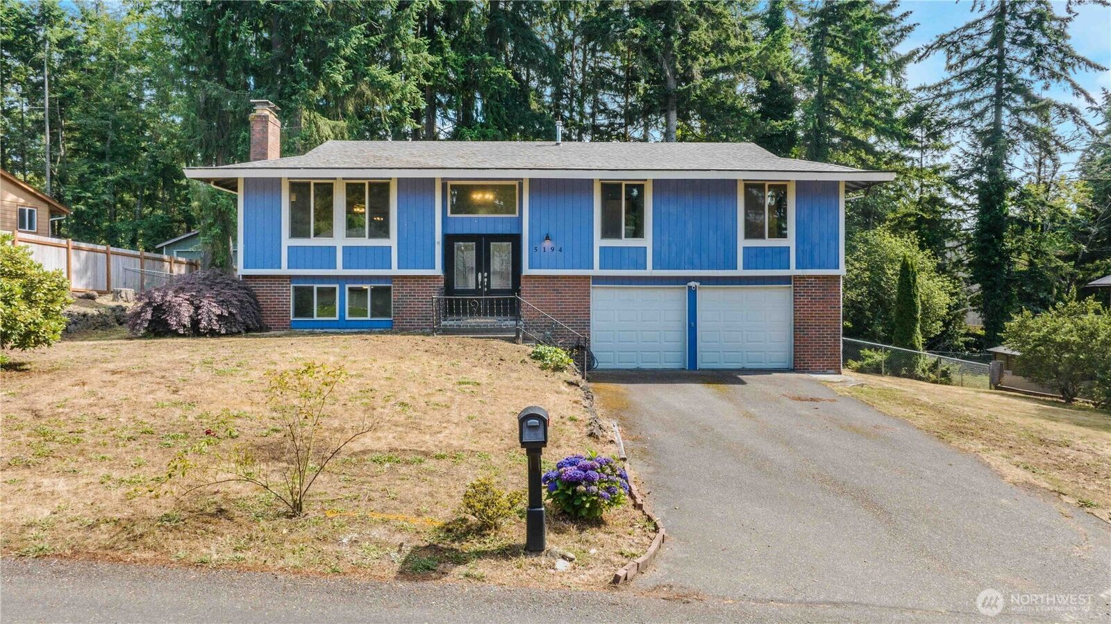 Property Photo:  5194  Granada Place SE  WA 98367 