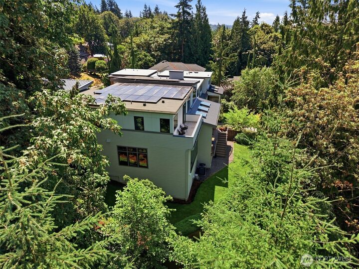 Property Photo: 9909 111th Avenue NE WA 98033