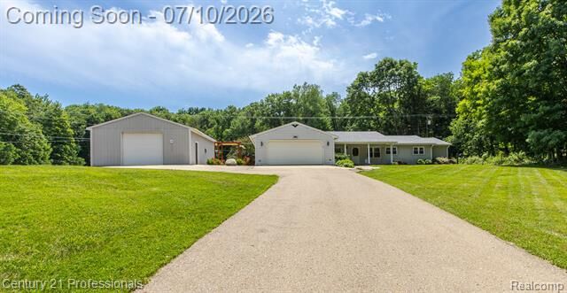 Property Photo:  1790 Kent Road  MI 48462 