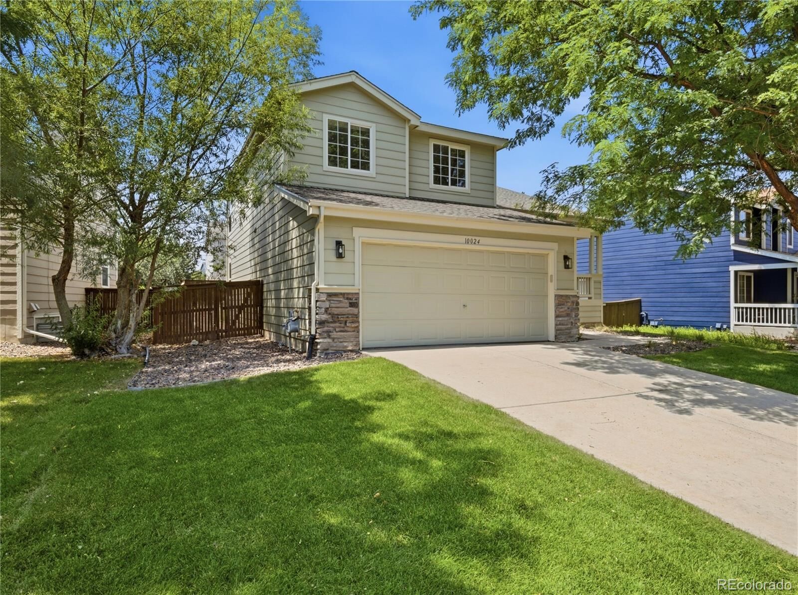 Property Photo: 10024 Strathfield Lane CO 80126
