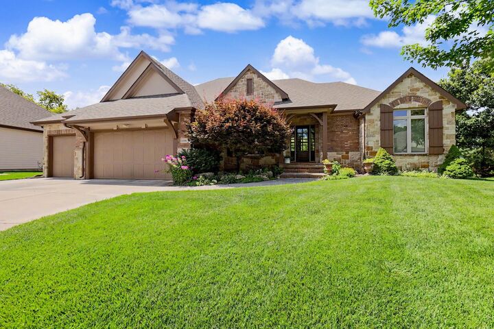 Property Photo:  13104 E Mainsgate Cir  KS 67228 