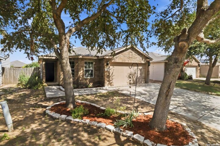 Property Photo:  11854 Luckey Vis  TX 78252 