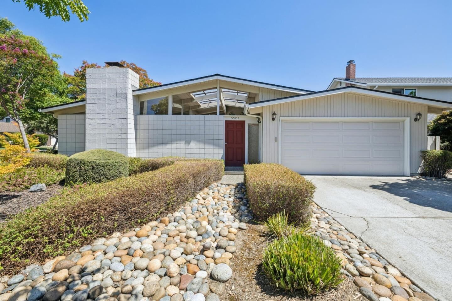 Property Photo: 5573 Bigoak Drive CA 95129
