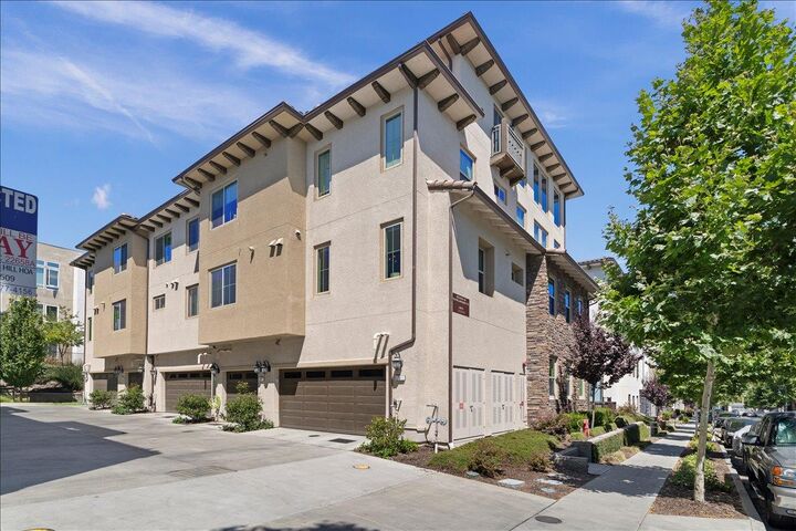 Property Photo:  223 William Manly Street 5  CA 95136 