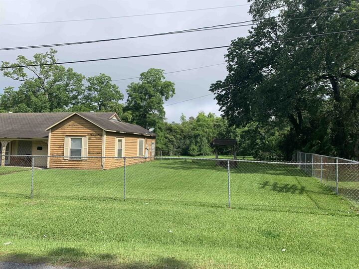 Property Photo:  2180 Tyler St.  TX 77703 