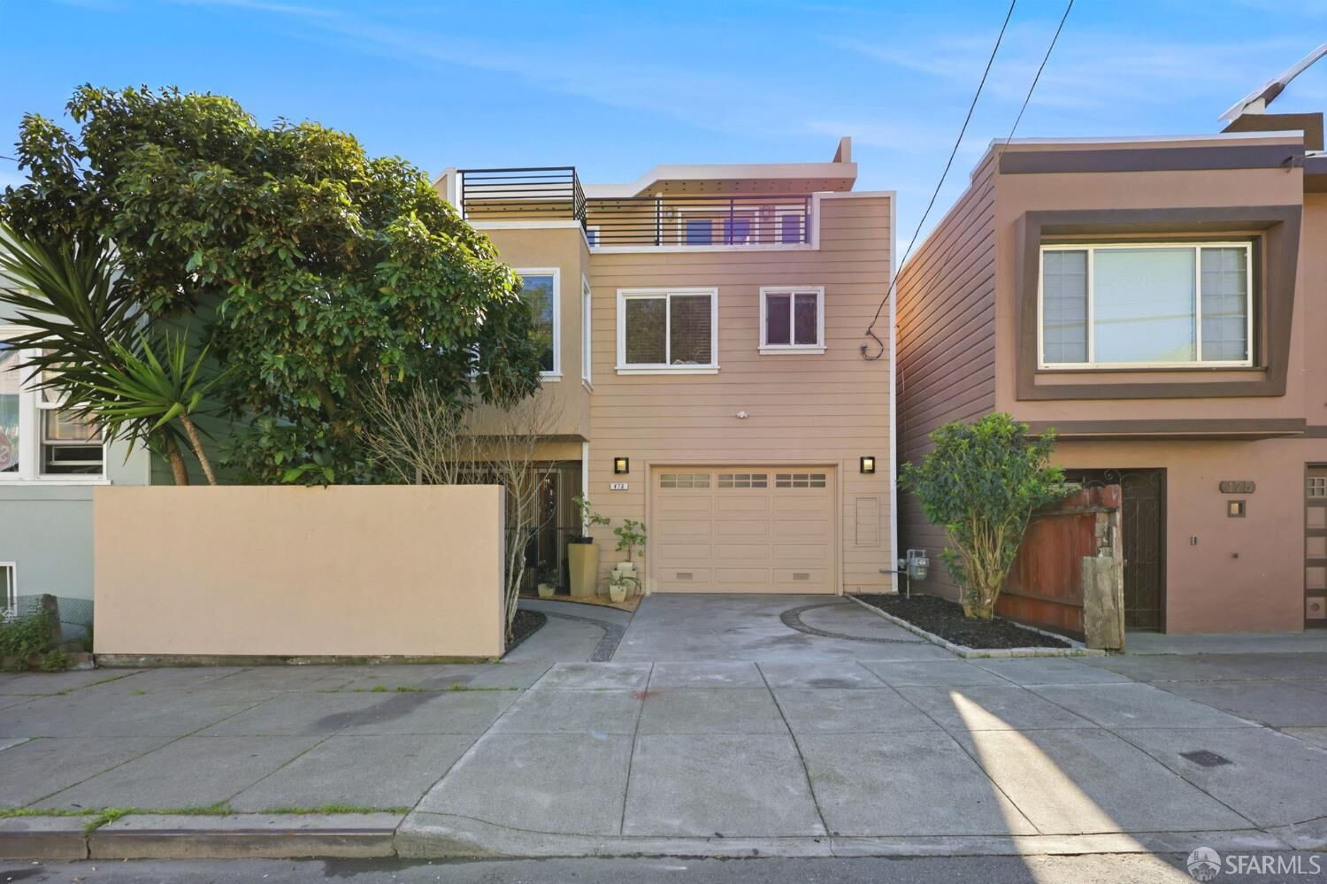 Property Photo:  473 Leland Avenue  CA 94134 