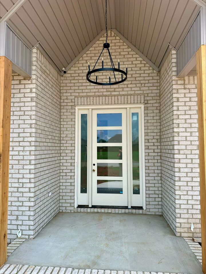 Property Photo: 122 McCallen Rd AL 35661