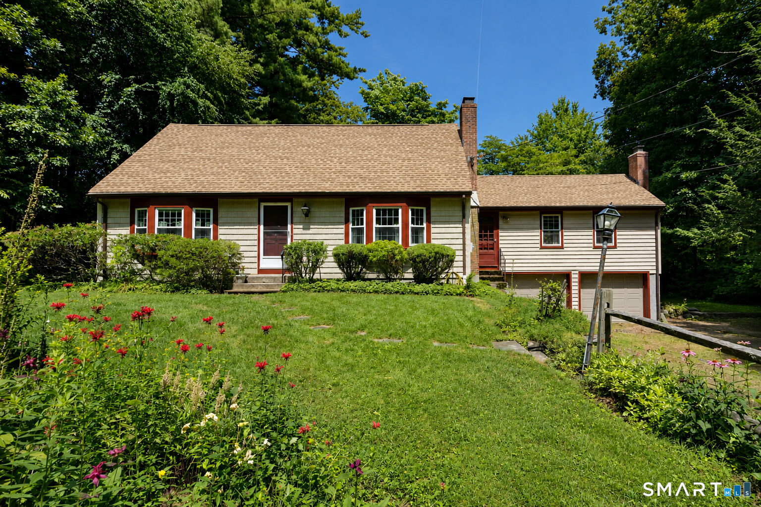 Property Photo:  20 Laurel Drive  CT 06070 