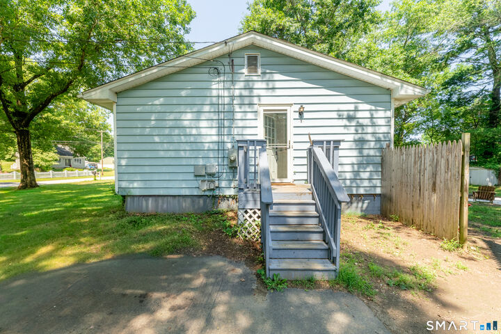 Property Photo:  13 South Street  CT 06374 