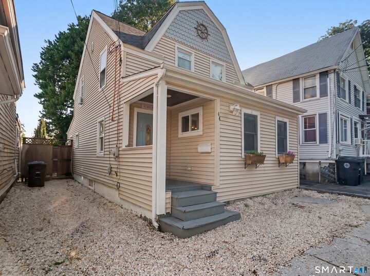 Property Photo:  44 Wood Avenue  CT 06460 