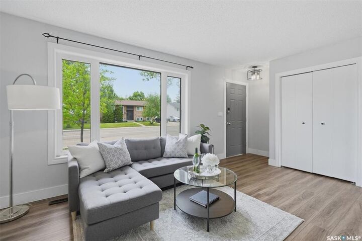 Photo de la propriété:  1311 Latrace Road  SK S7L 6E4 