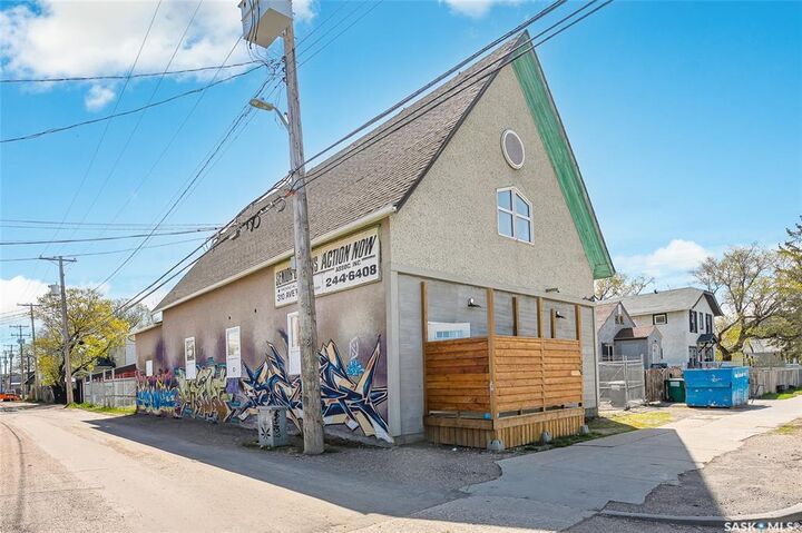 Property Photo: 310 F Avenue S SK S7M 1T2
